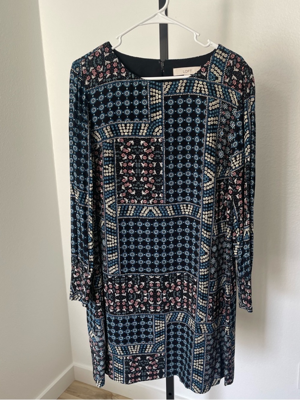 Loft Patchwork Dress - Picture 4 of 8